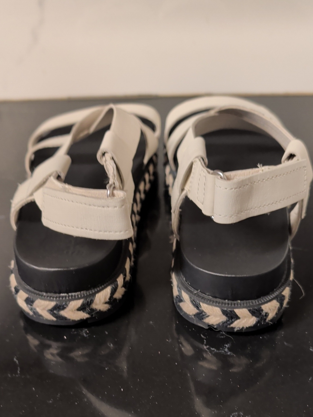 Sorel Women's Roaming Leather T-Strap Platform Sandals Size 9.5 Used Exc - Picture 6 of 11